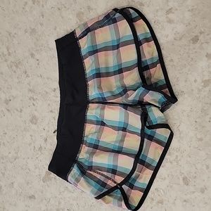 Lululemon speed up run shorts